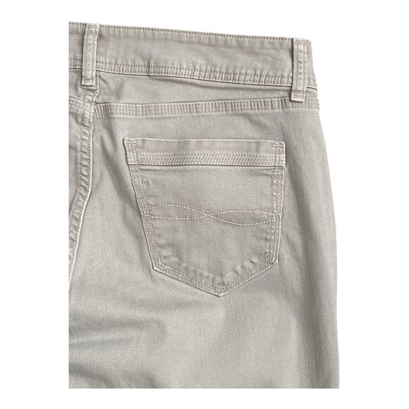 RIDERS by Lee Womens Petite Size 14P Beige Tan Boot Cut Denim Jeans 28" Inseam - Picture 3 of 6